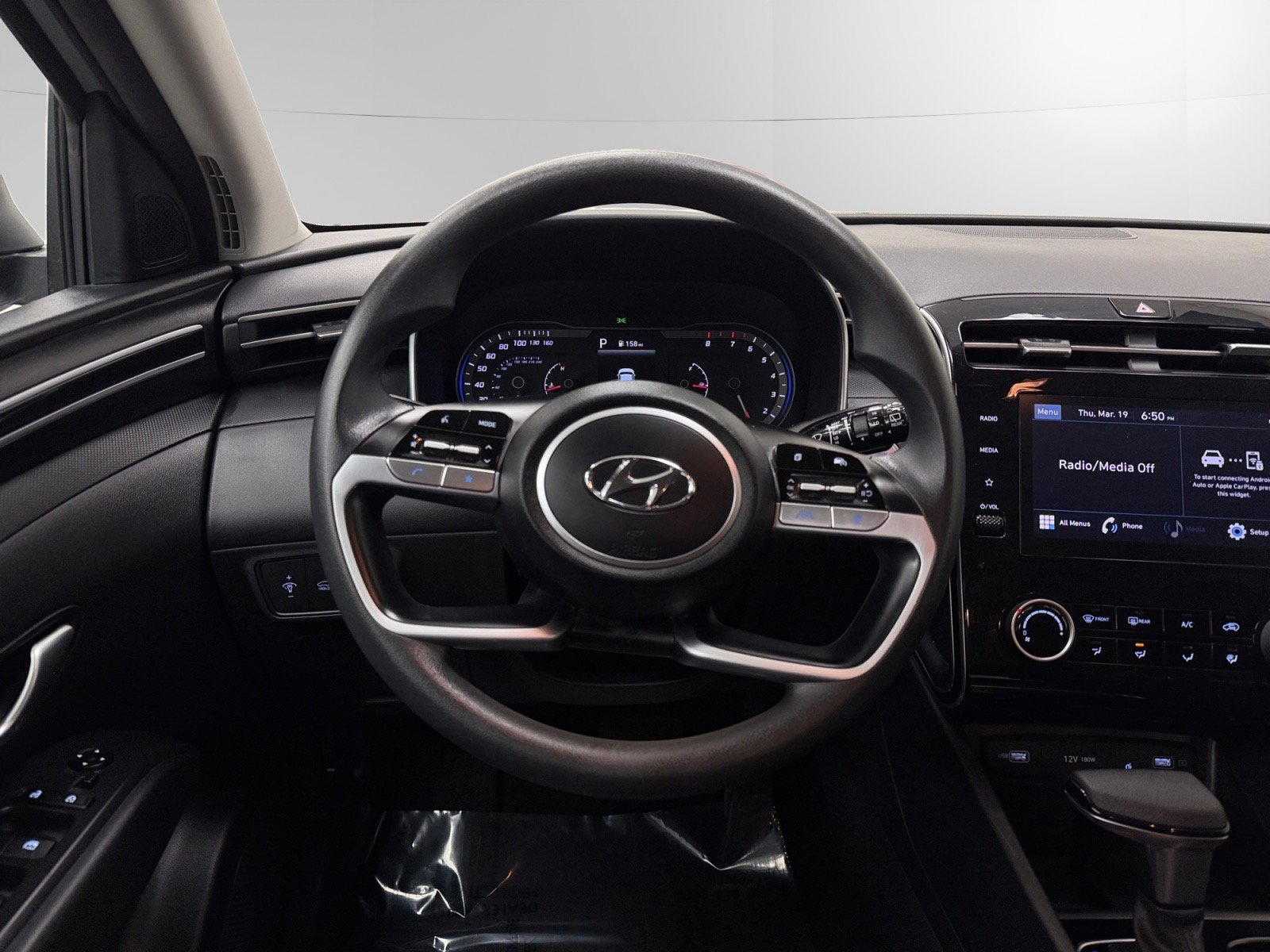 Certified 2023 Hyundai Tucson SEL AWD/4WD image 12