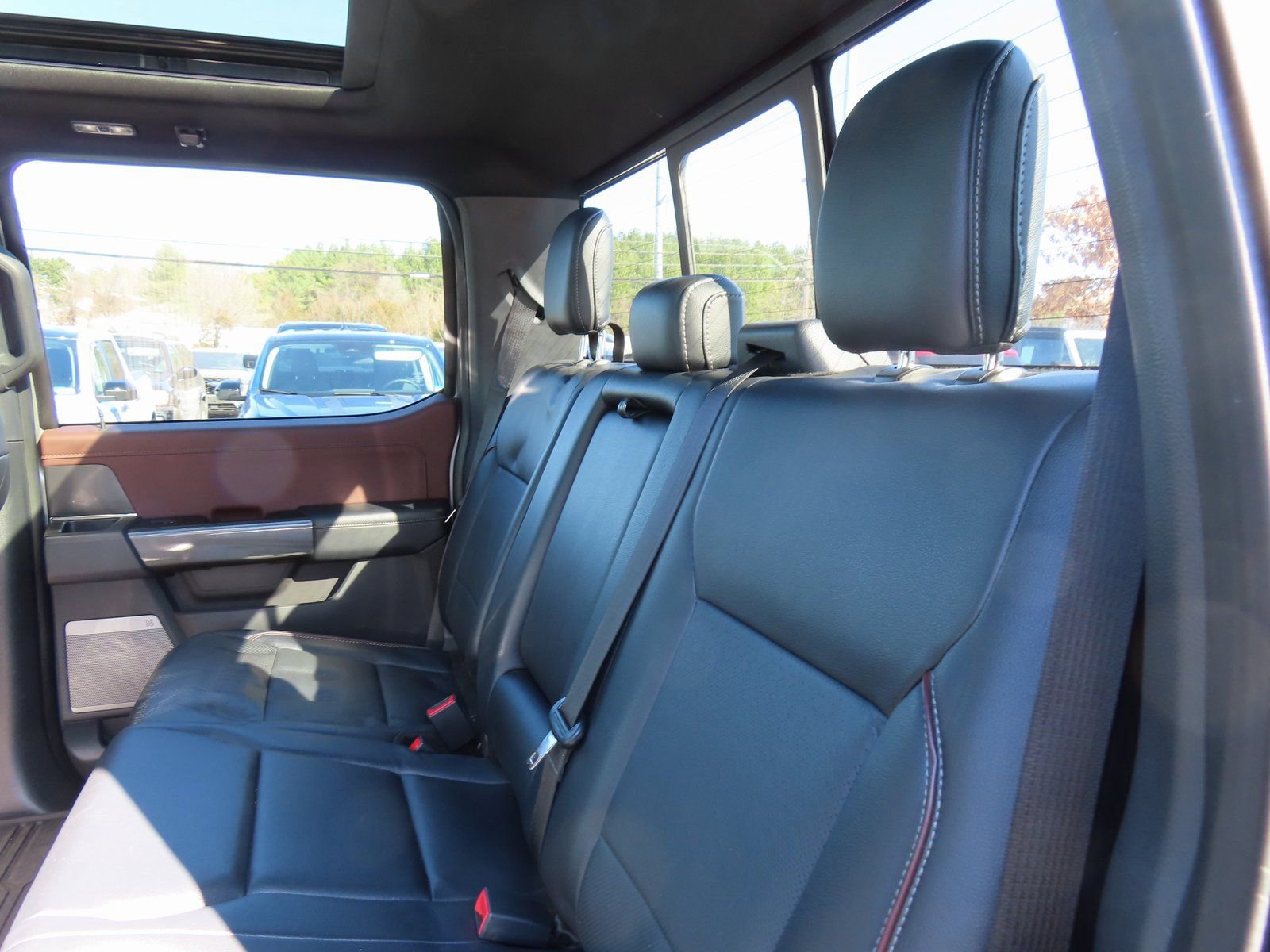 Used 2021 Ford F150 Lariat image 34