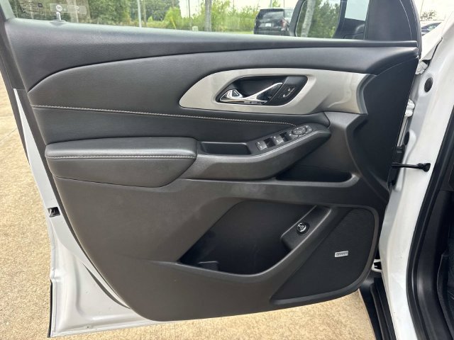 Used 2021 Chevrolet Traverse RS FWD image 19
