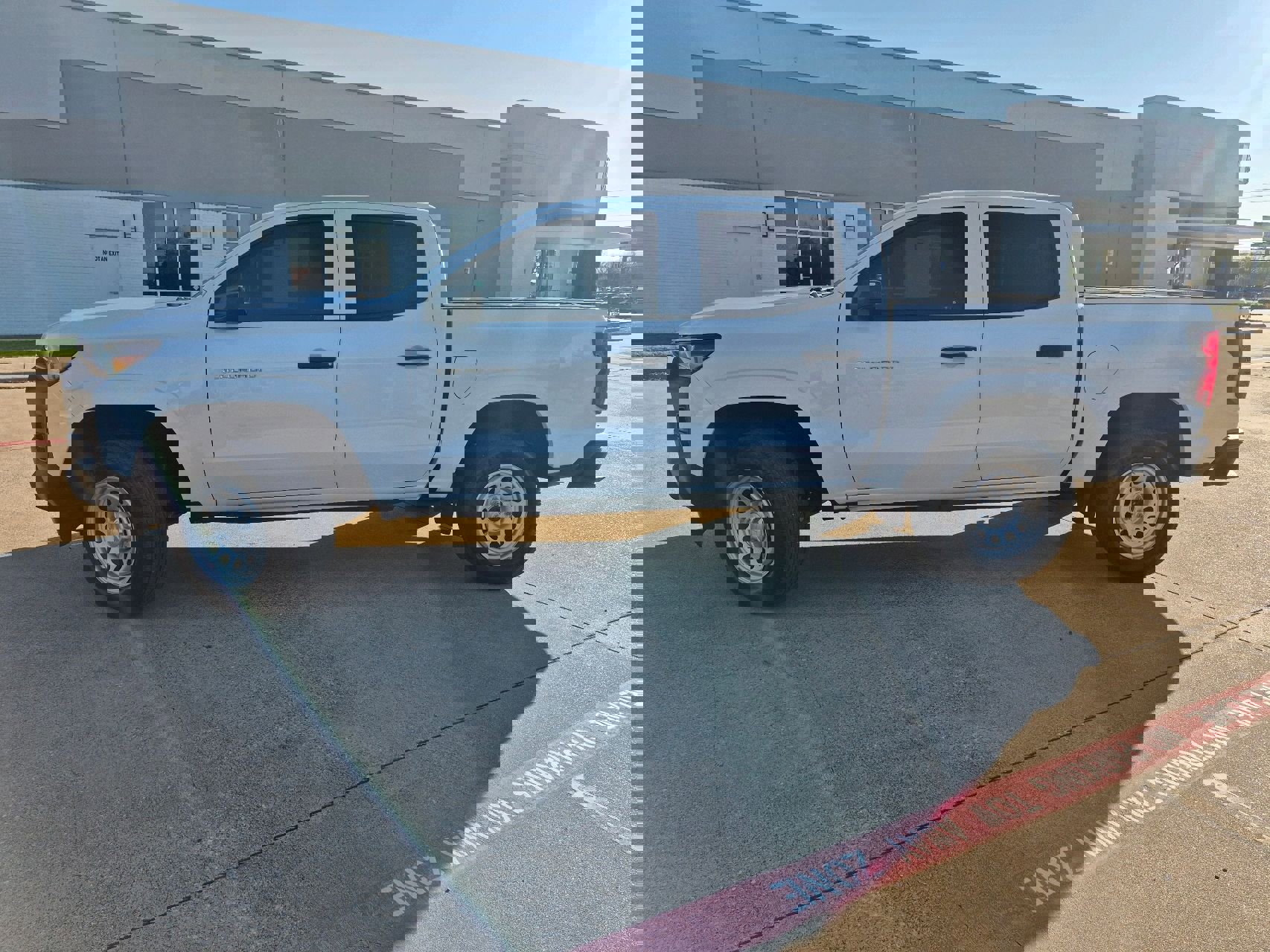 Used 2023 Chevrolet Colorado W/T w/ WT Convenience Package image 2