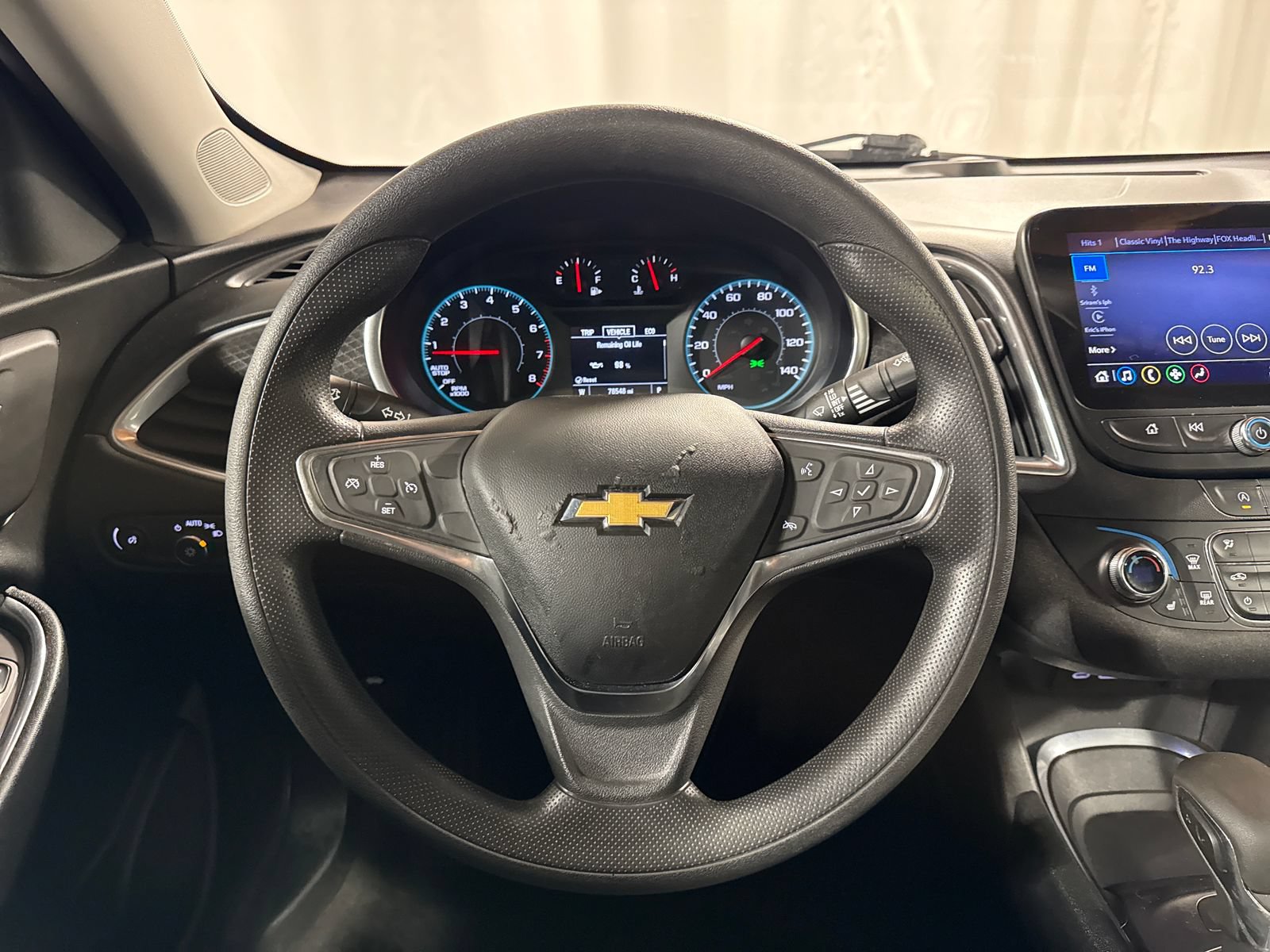 Used 2021 Chevrolet Malibu LT FWD image 21
