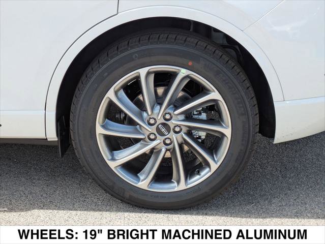 New 2025 Lincoln Corsair Grand Touring image 6