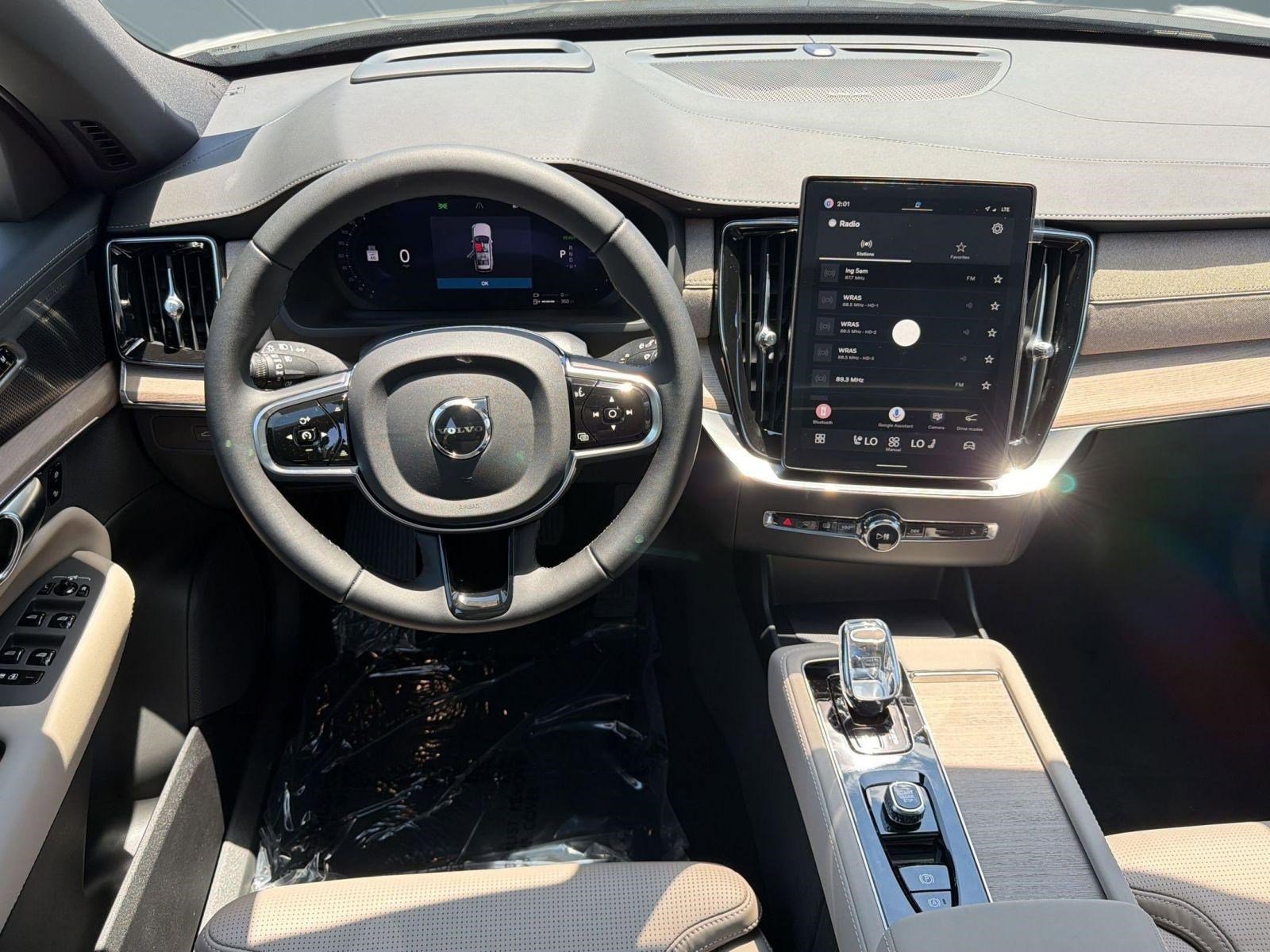 New 2026 Volvo XC90 T8 Ultra w/ Protection Package AWD/4WD image 27