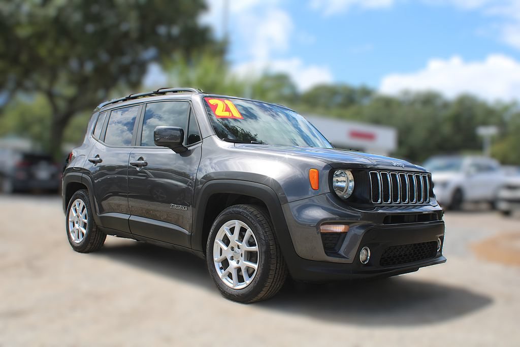 Used 2021 Jeep Renegade Latitude FWD image 3