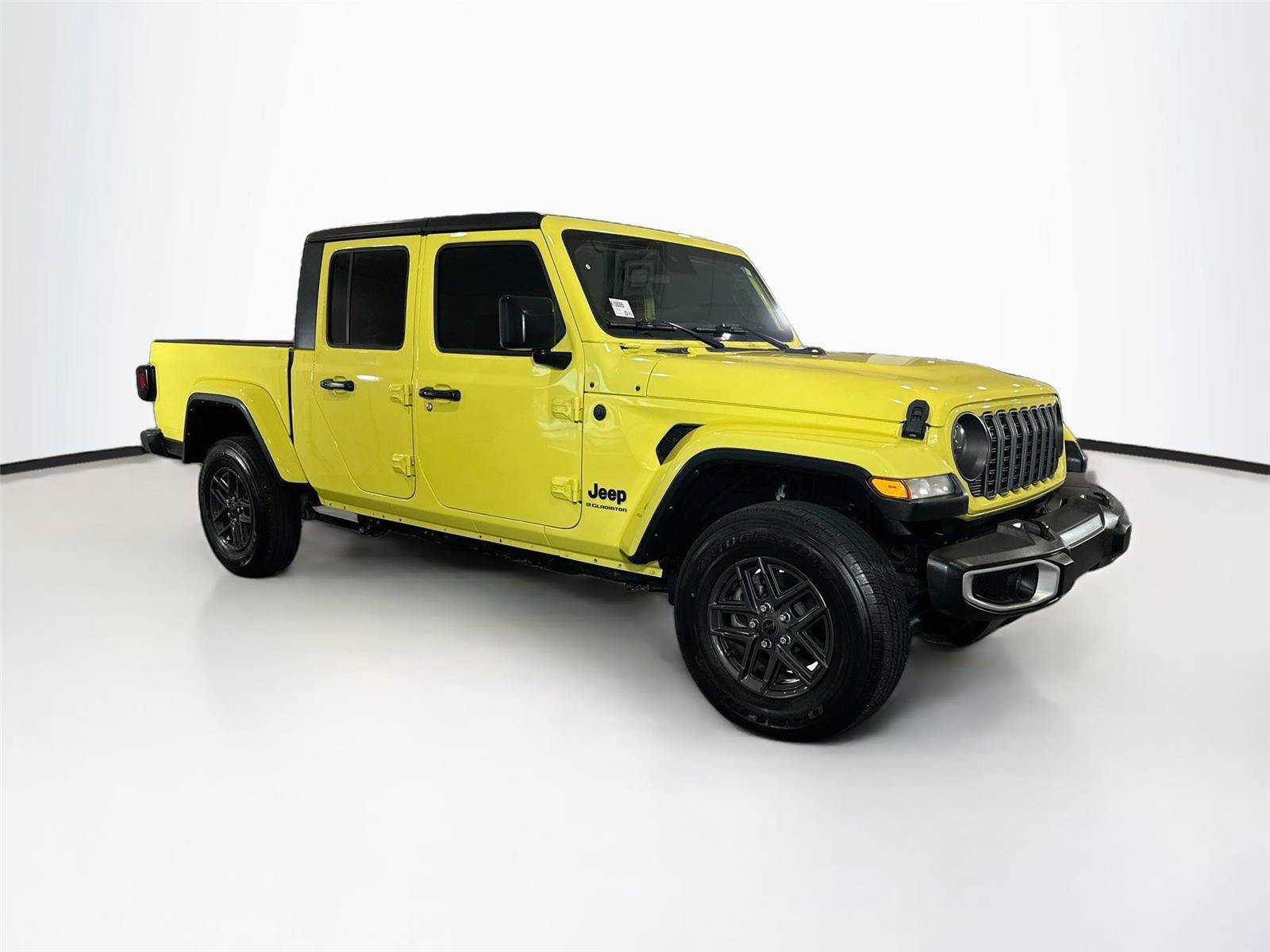 Used 2024 Jeep Gladiator Sport AWD/4WD image 32
