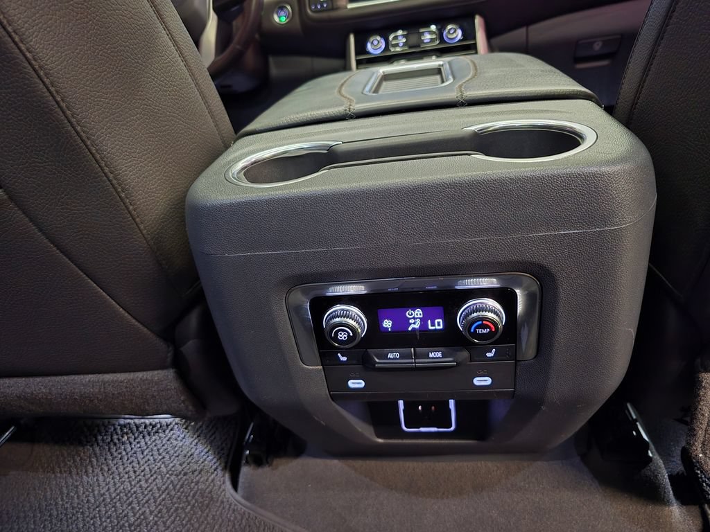 Used 2021 GMC Yukon Denali AWD/4WD image 39