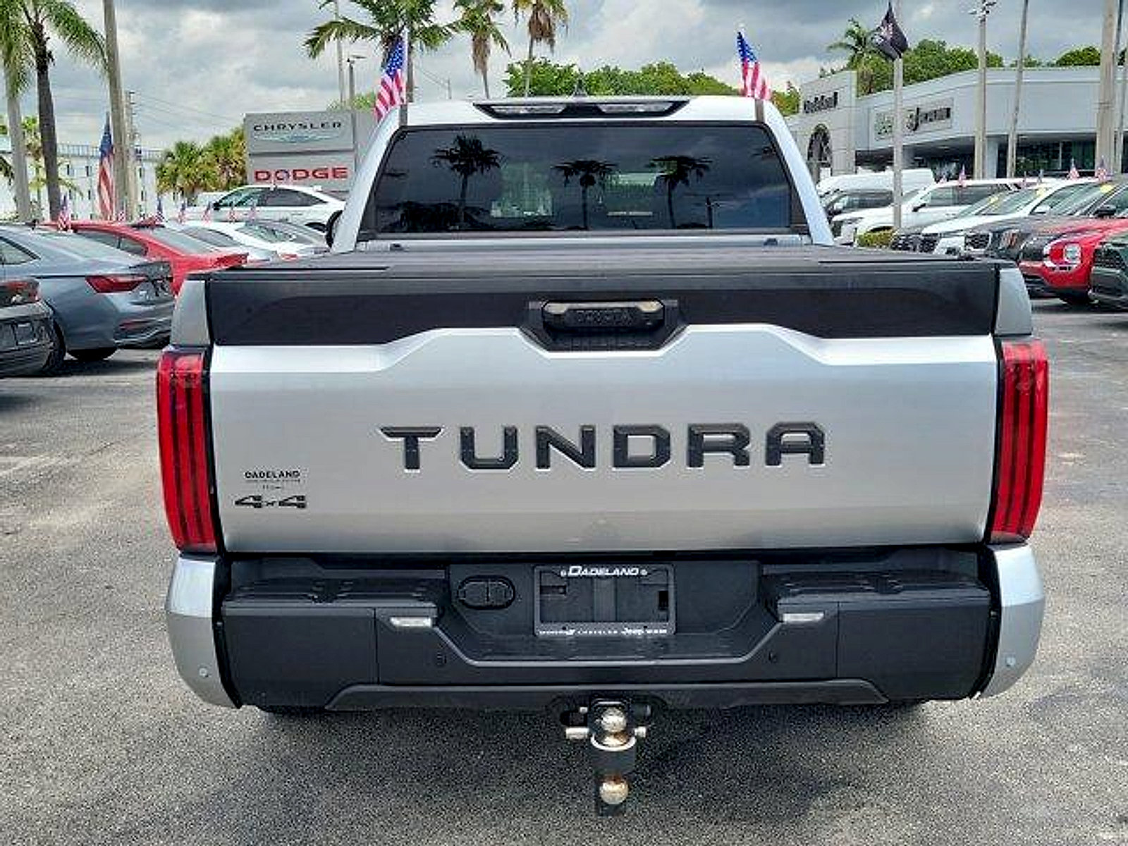 Used 2022 Toyota Tundra SR5 w/ SR5 Premium Package AWD/4WD image 6