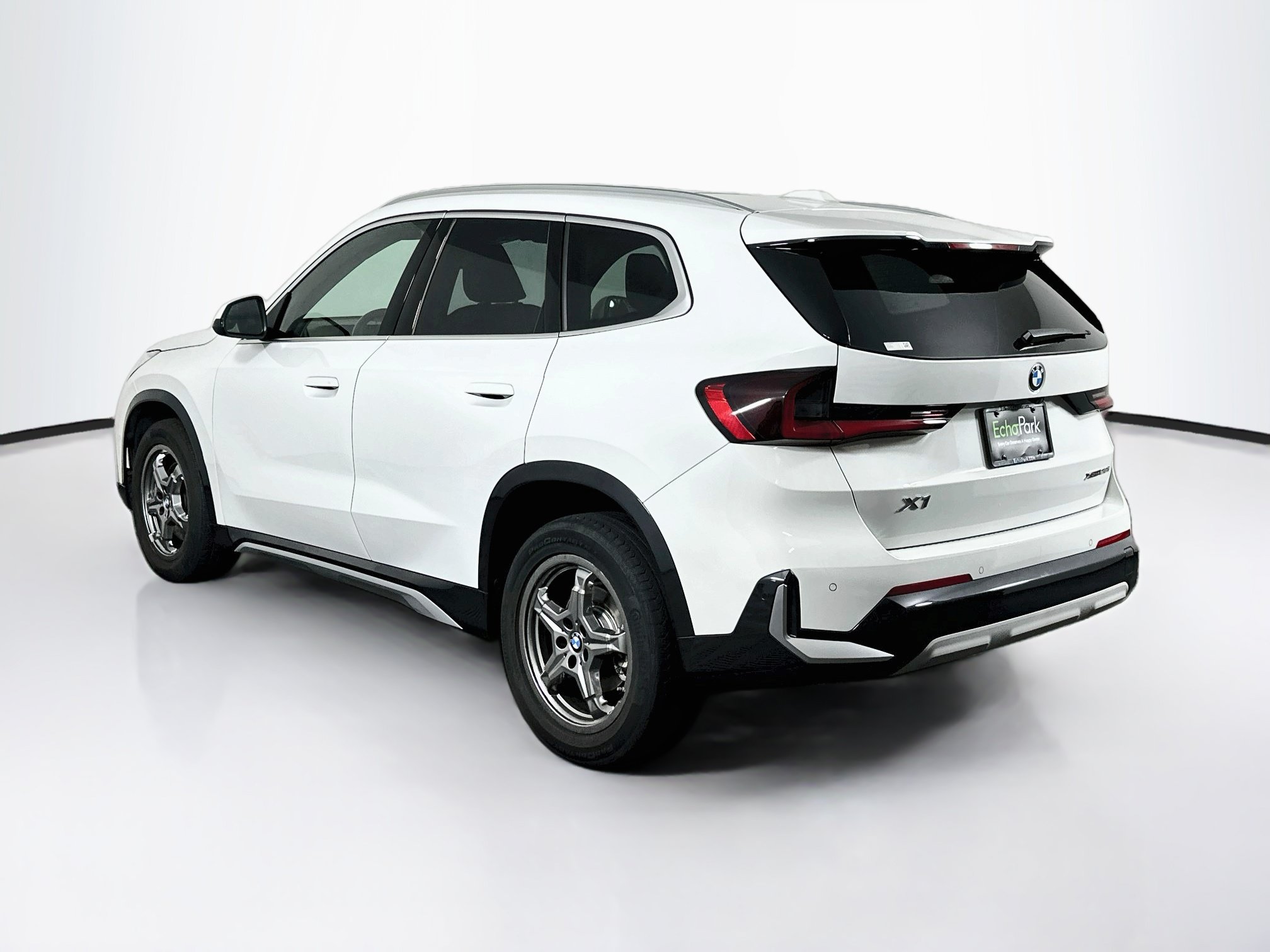 Used 2025 BMW X1 xDrive28i AWD/4WD image 5
