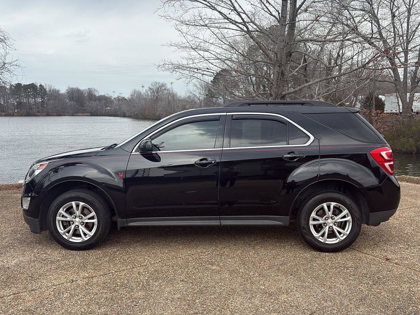 Used 2016 Chevrolet Equinox LT FWD image 10
