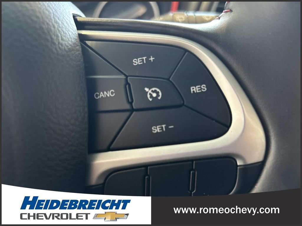 Used 2018 Jeep Compass Trailhawk w/ Navigation Group AWD/4WD image 18