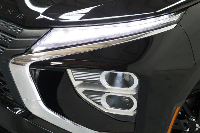 New 2026 Mitsubishi Eclipse Cross LE AWD/4WD image 2