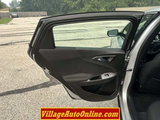 Used 2016 Chevrolet Malibu LT FWD image 27