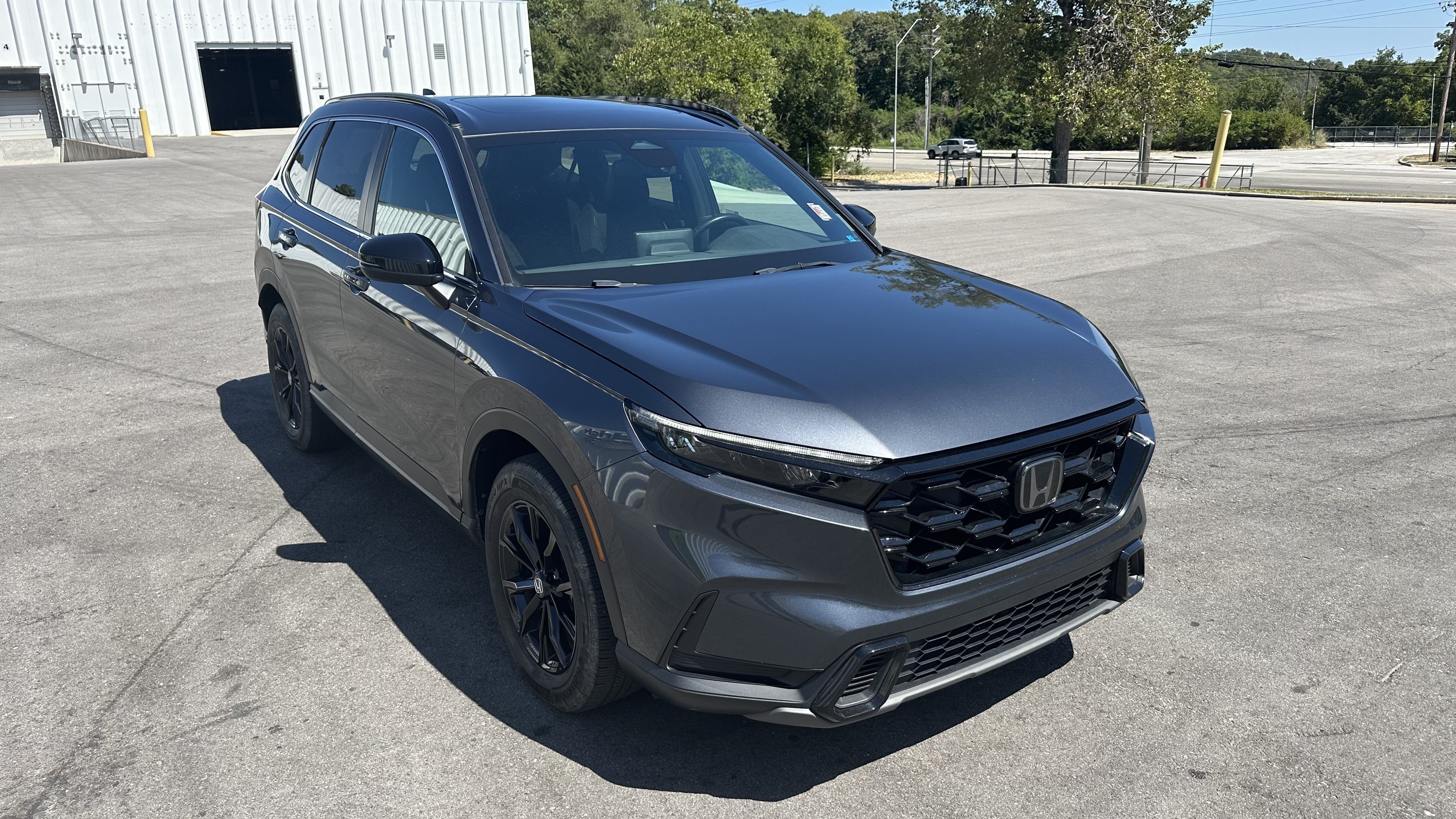 Used 2025 Honda CR-V Sport image 2