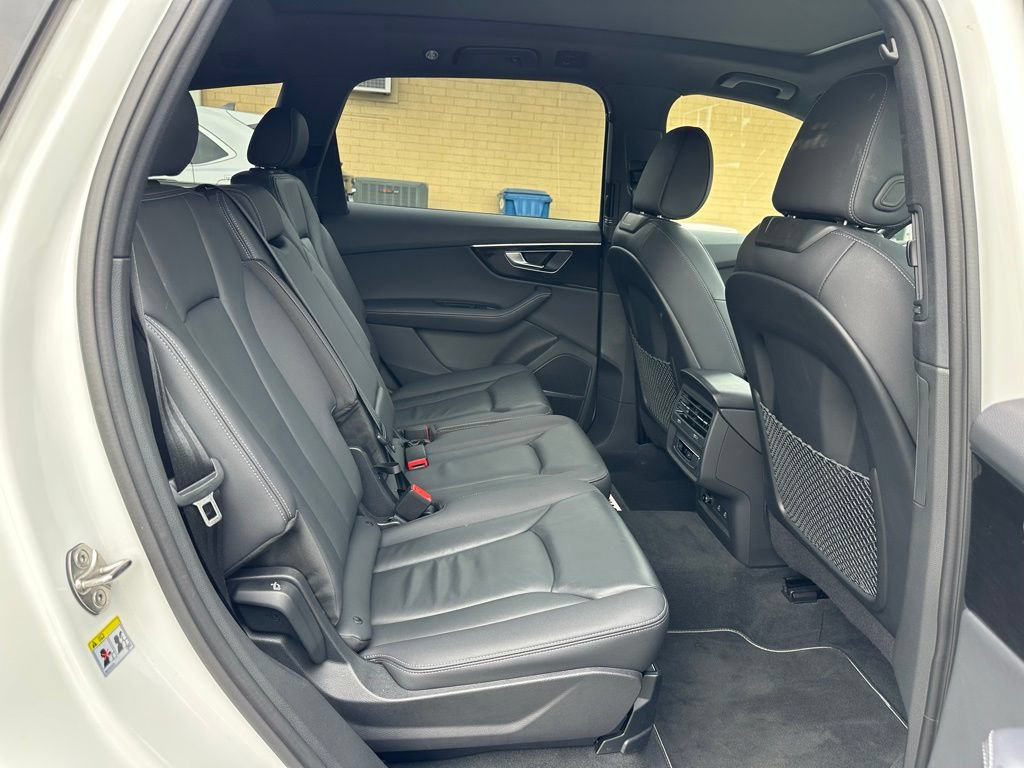 Used 2025 Audi Q7 3.0T Premium Plus AWD/4WD image 22