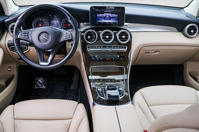 Used 2016 Mercedes-Benz GLC 300 4MATIC image 23