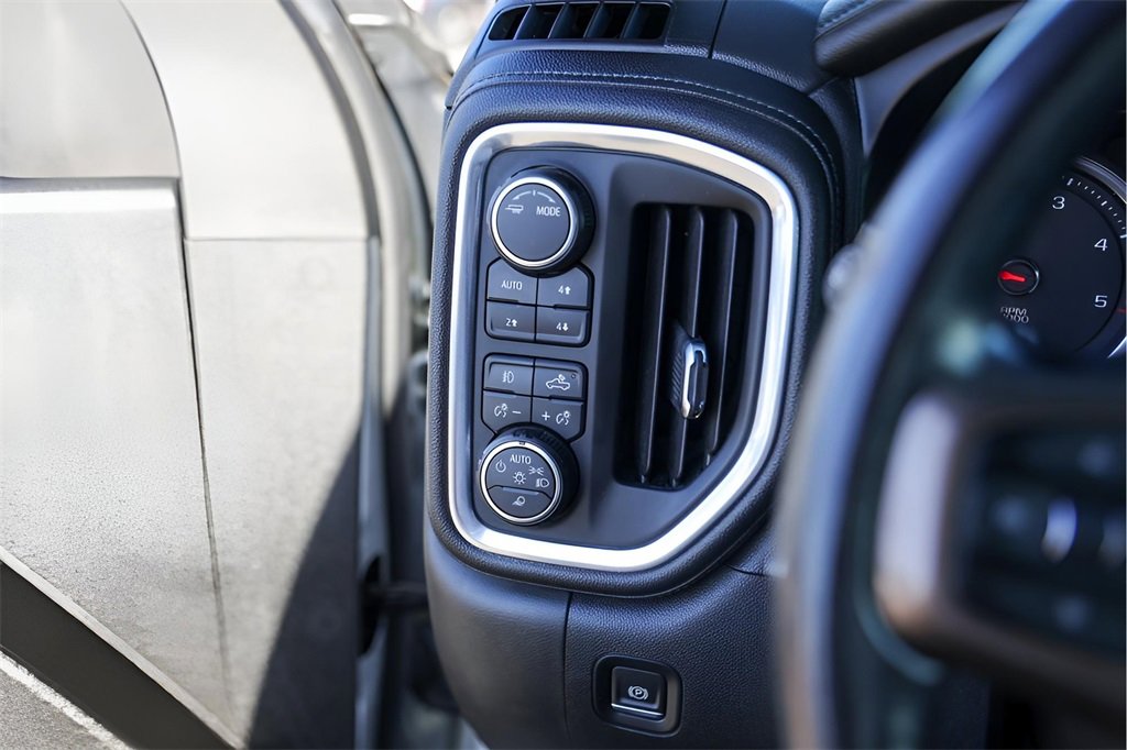 Used 2021 Chevrolet Silverado 2500 High Country w/ Z71 Off-Road Package image 18