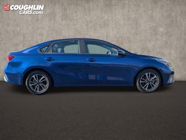 Used 2024 Kia Forte LXS w/ LXS Technology Package image 8