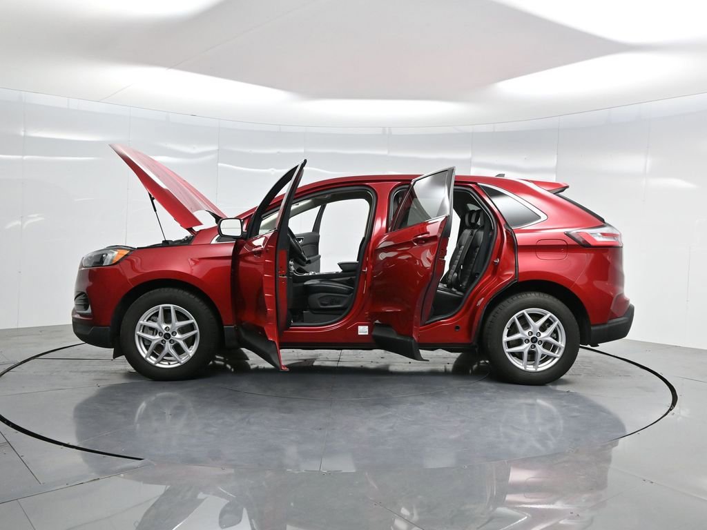 Used 2023 Ford Edge SEL image 41