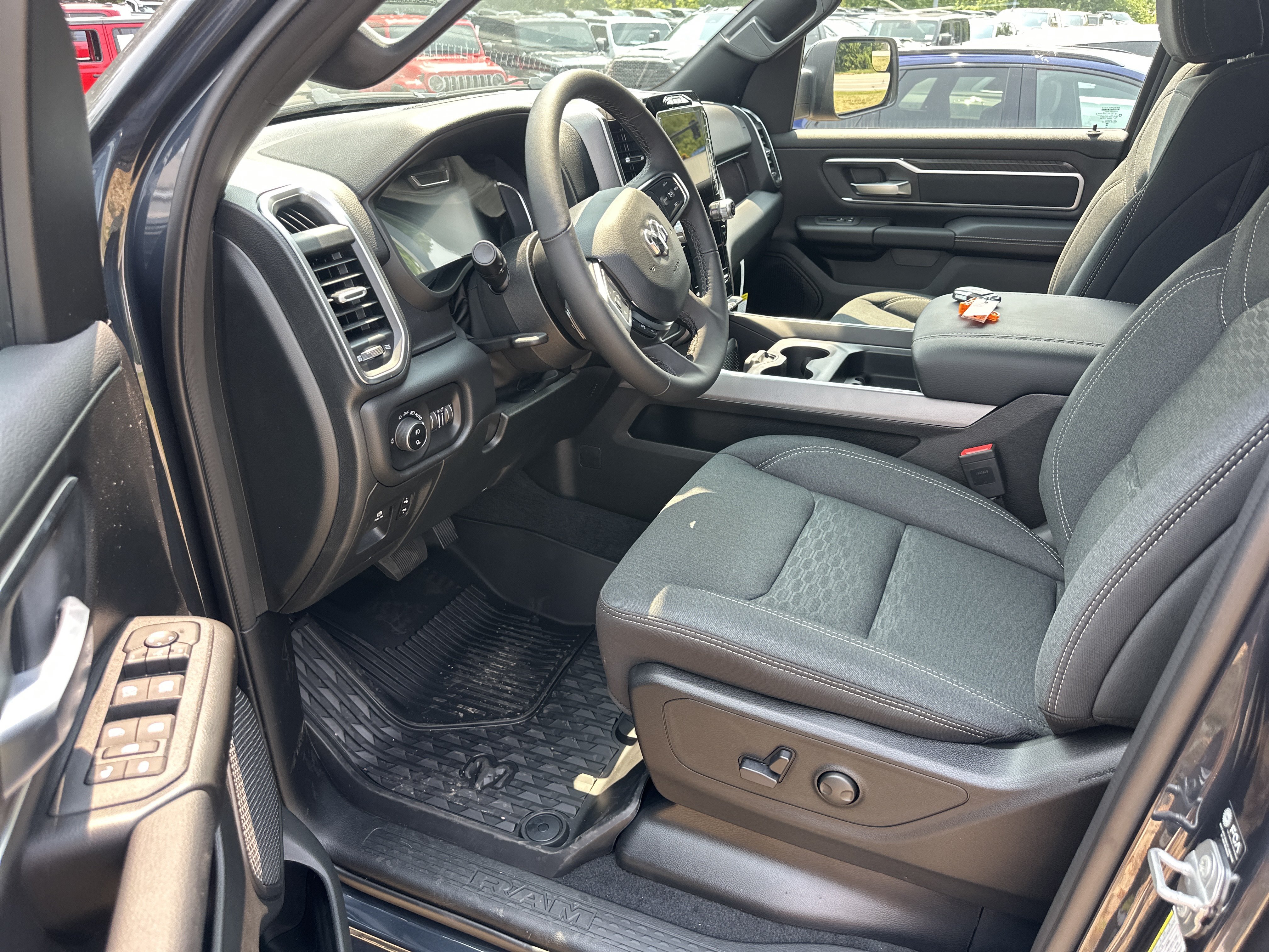 New 2026 RAM 1500 Big Horn AWD/4WD image 26