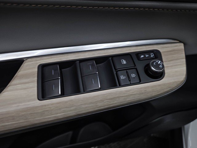 Used 2024 Toyota Venza Limited AWD/4WD image 31