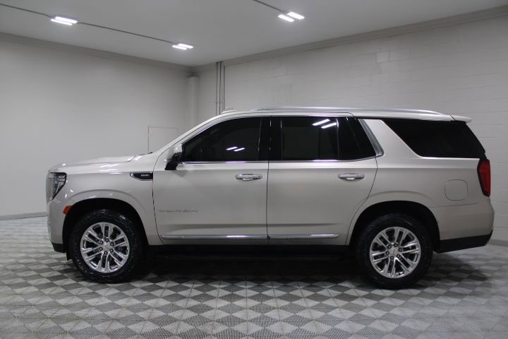 Used 2022 GMC Yukon SLT w/ SLT Premium Package image 9