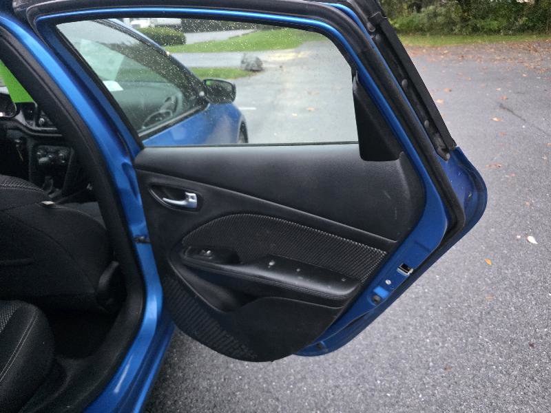 Used 2015 Dodge Dart SXT image 16