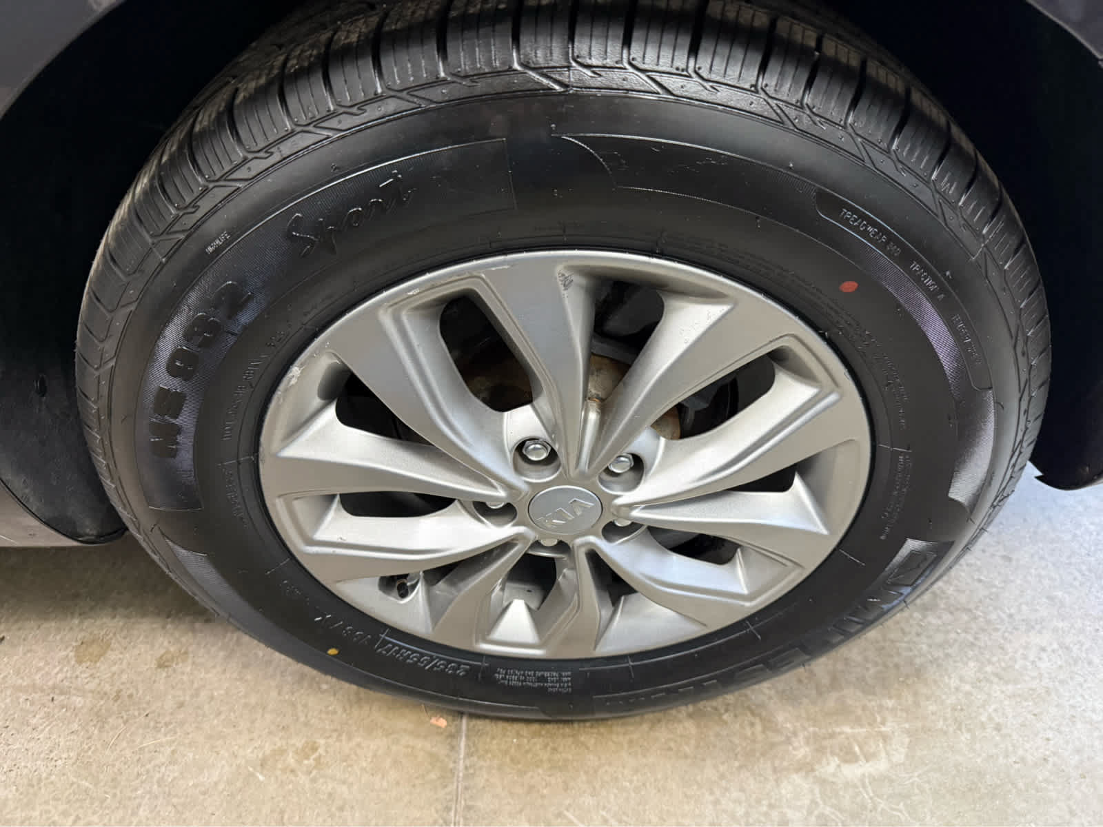 Used 2021 Kia Sedona LX FWD image 32