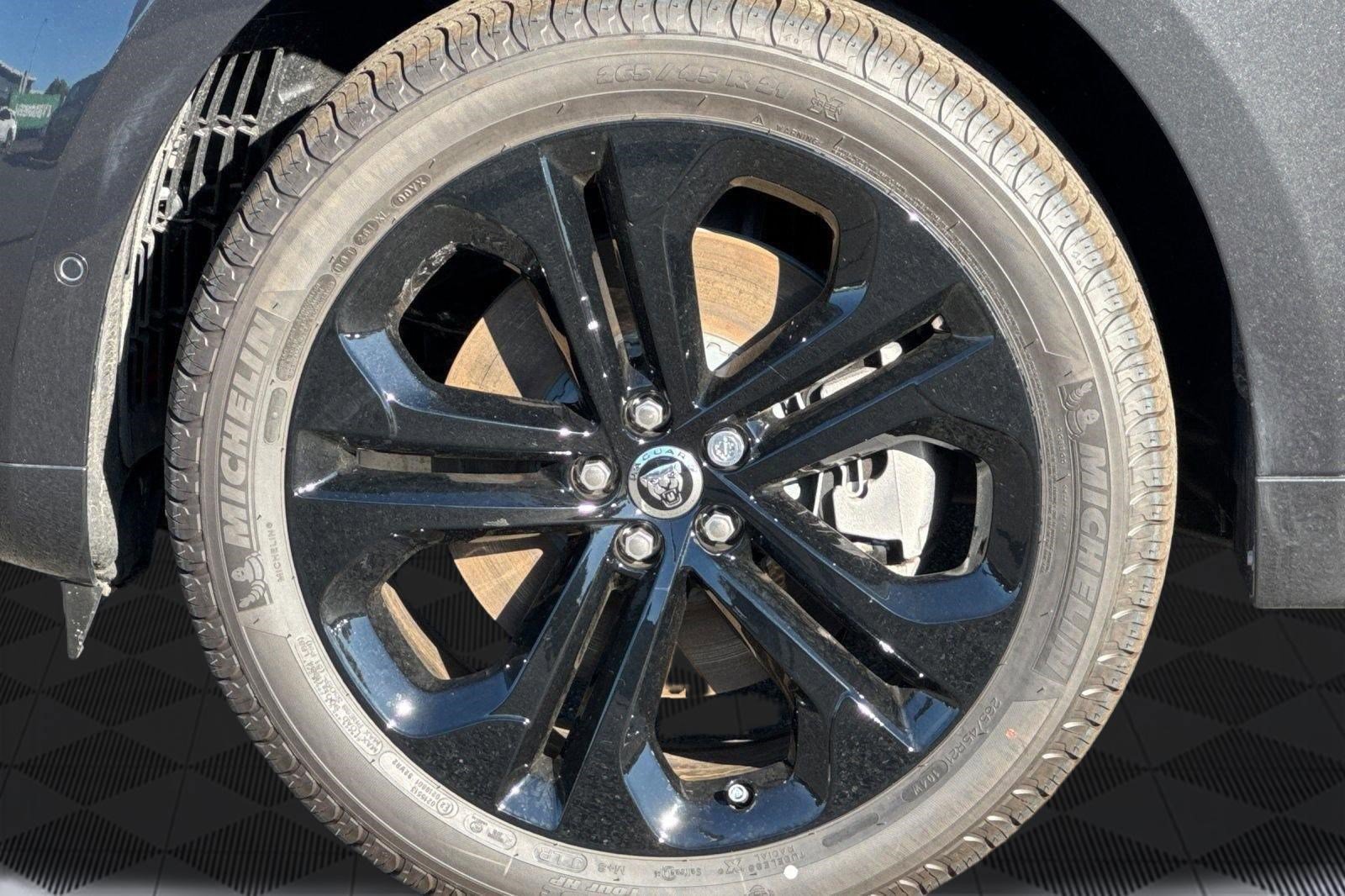 New 2026 Jaguar F-PACE R-Dynamic S AWD/4WD image 9