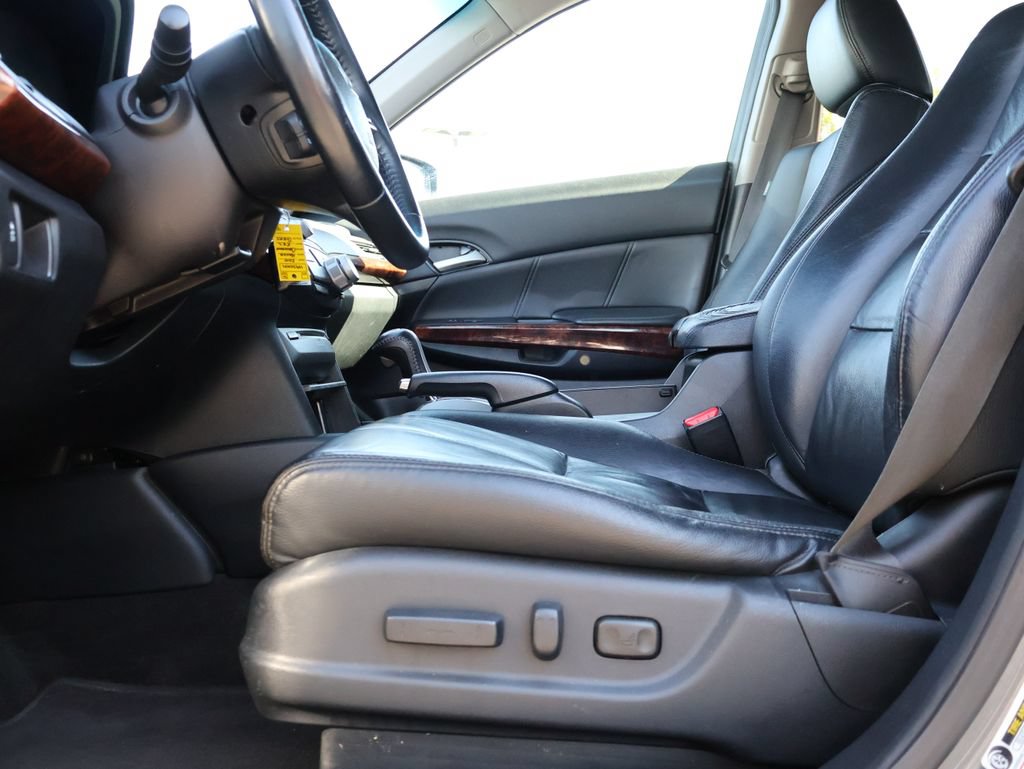 Used 2010 Honda Crosstour EX-L image 28