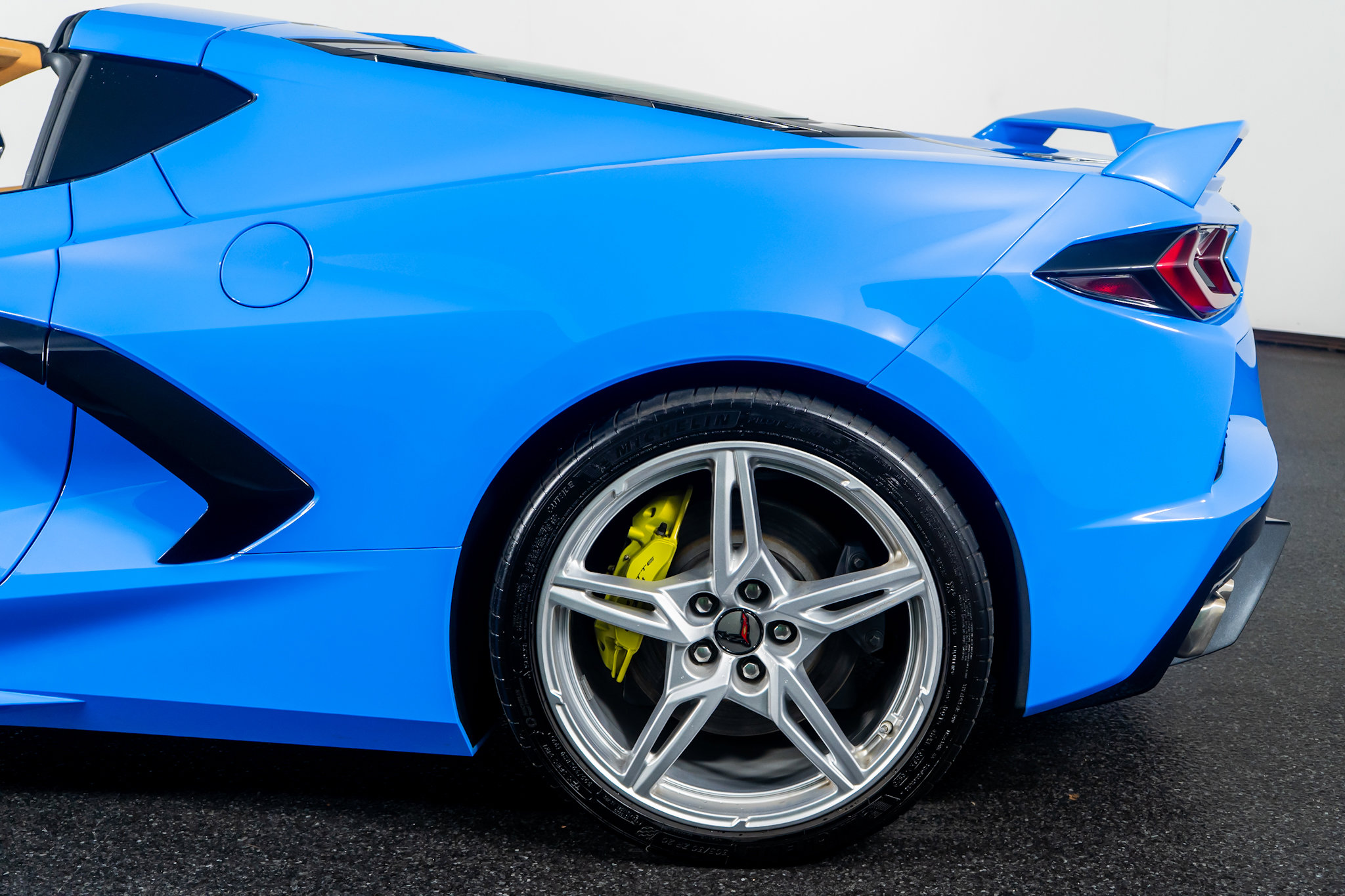 Used 2020 Chevrolet Corvette Stingray Premium Cpe w/ 3LT image 18