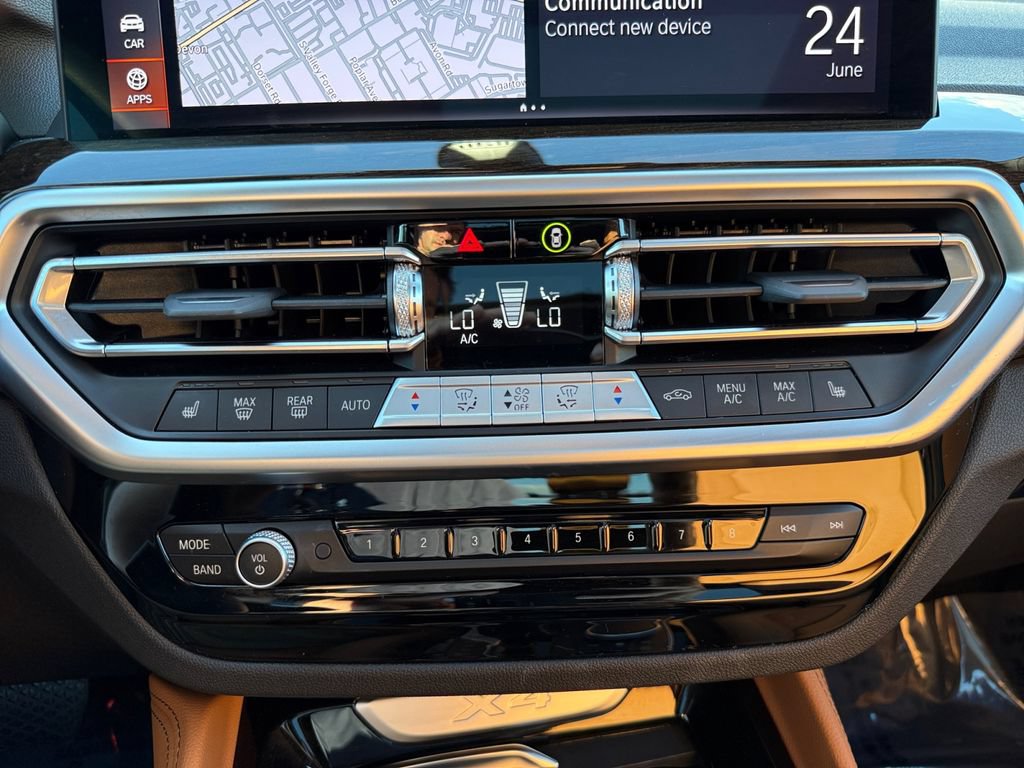 Certified 2025 BMW X4 xDrive30i AWD/4WD image 27