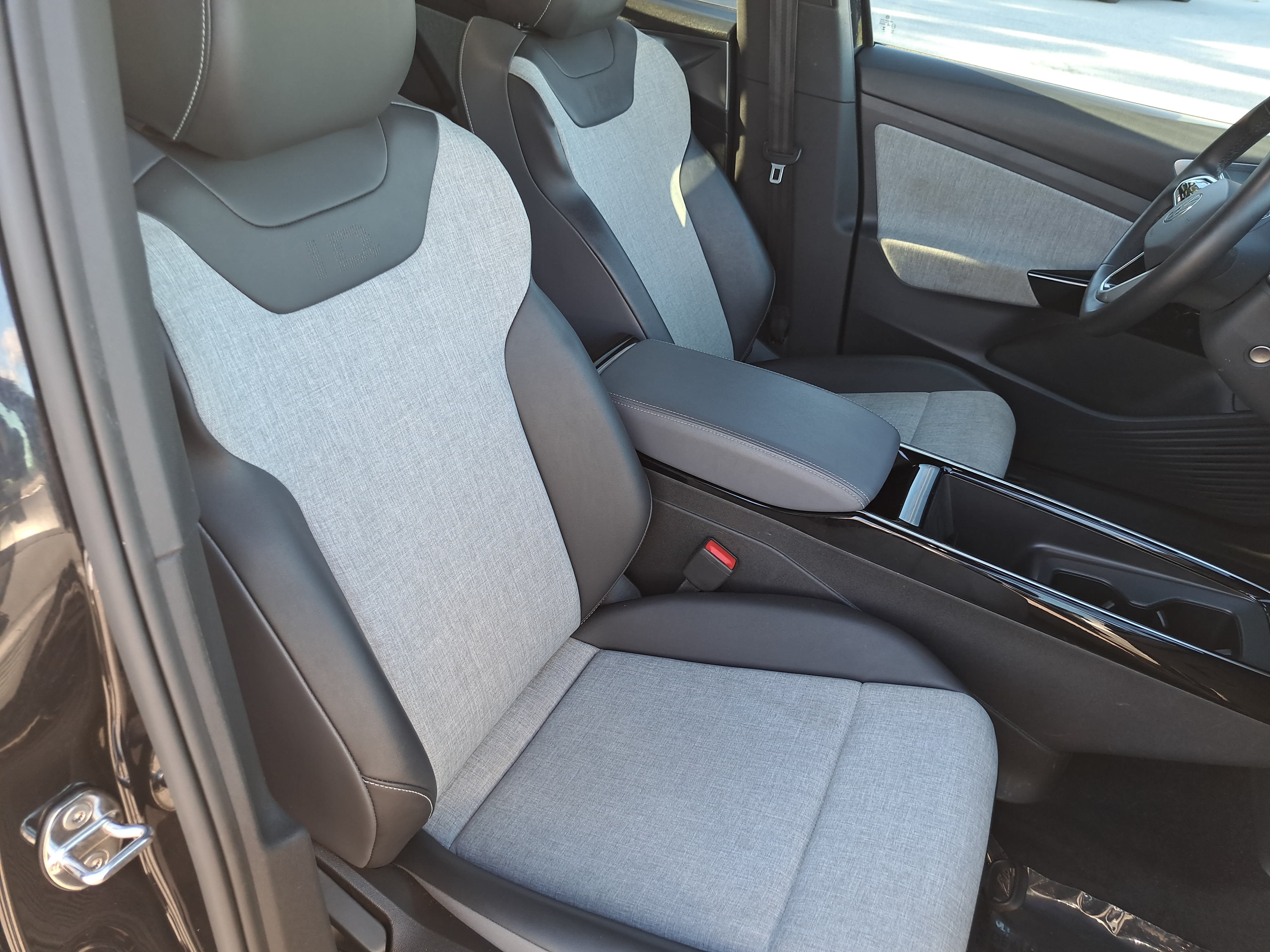 Used 2023 Volkswagen ID.4 Pro RWD image 10