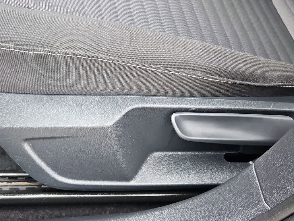 Used 2025 Volkswagen Jetta S image 18