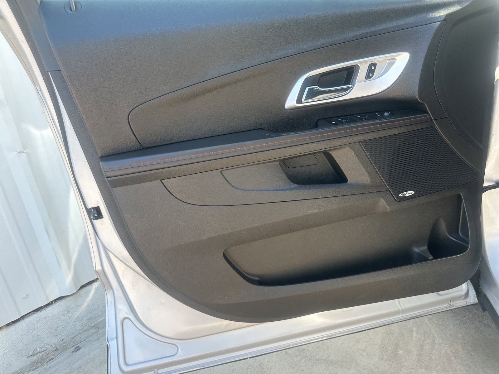 Used 2015 Chevrolet Equinox LT FWD image 11