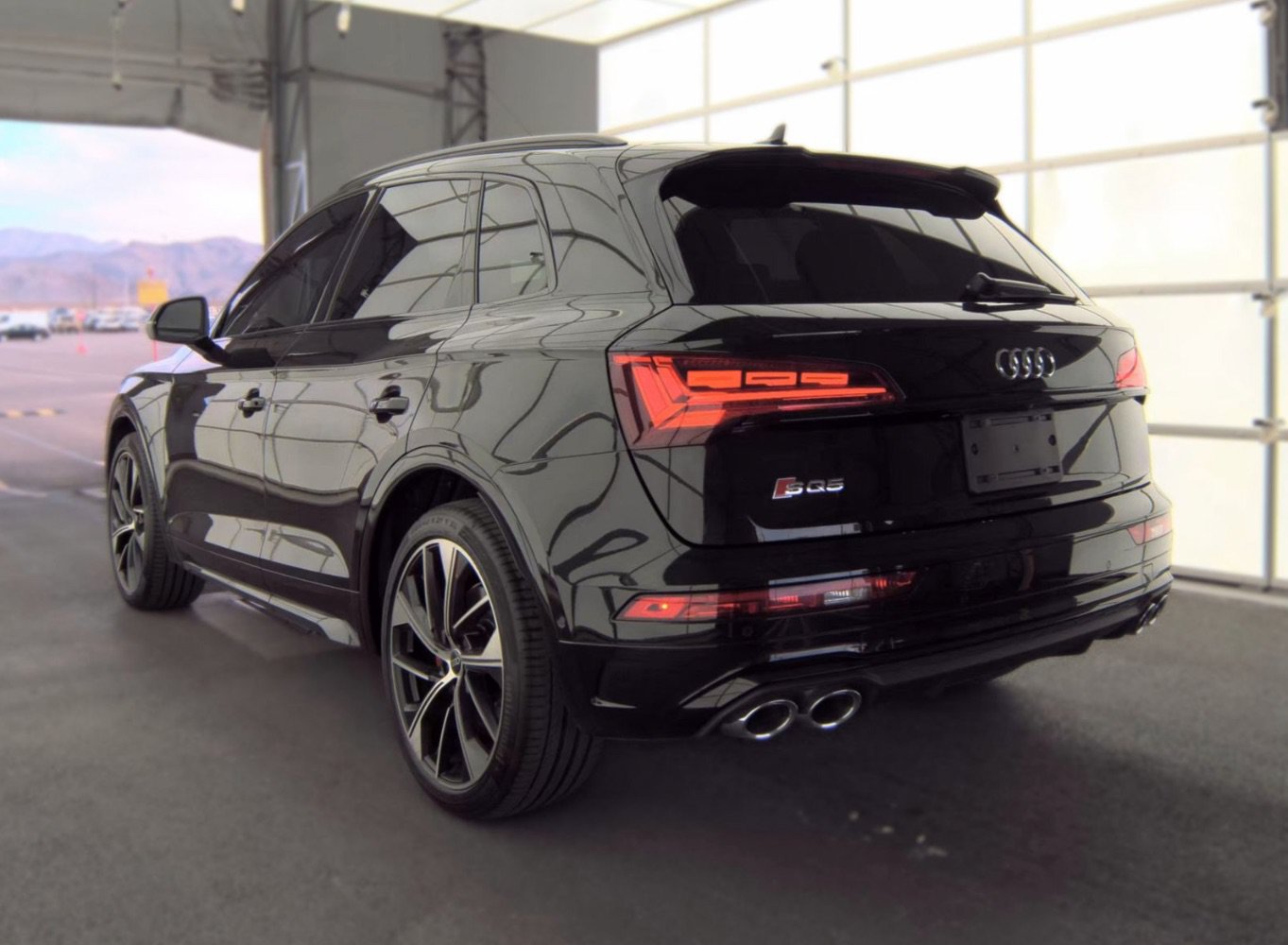 Used 2021 Audi SQ5 Prestige w/ Prestige Package AWD/4WD image 6