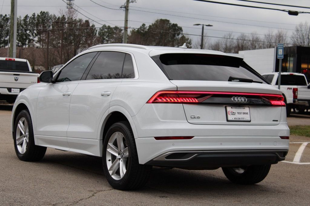 Used 2019 Audi Q8 Premium image 8