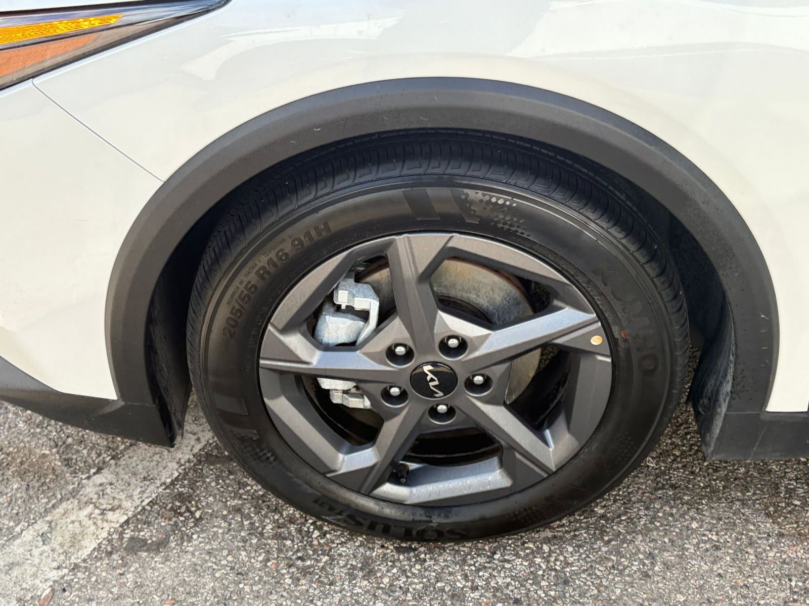 Used 2025 Kia K4 FWD image 29