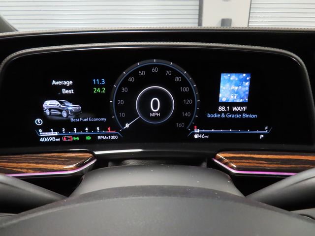 Certified 2022 Cadillac Escalade ESV Luxury RWD image 22