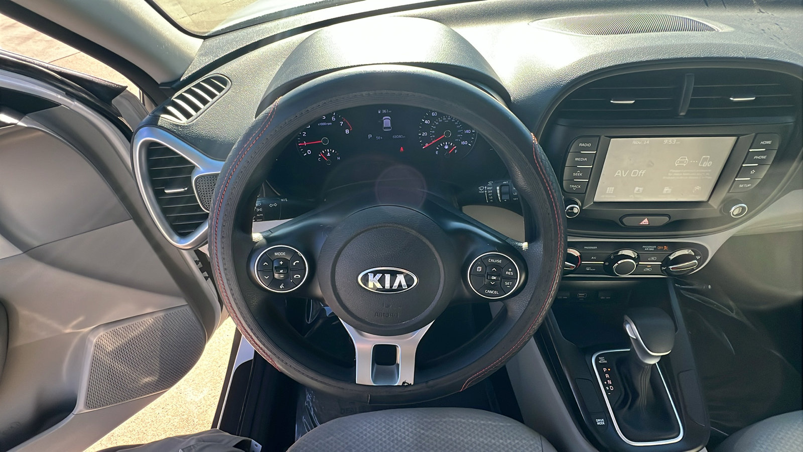 Used 2020 Kia Soul LX image 25