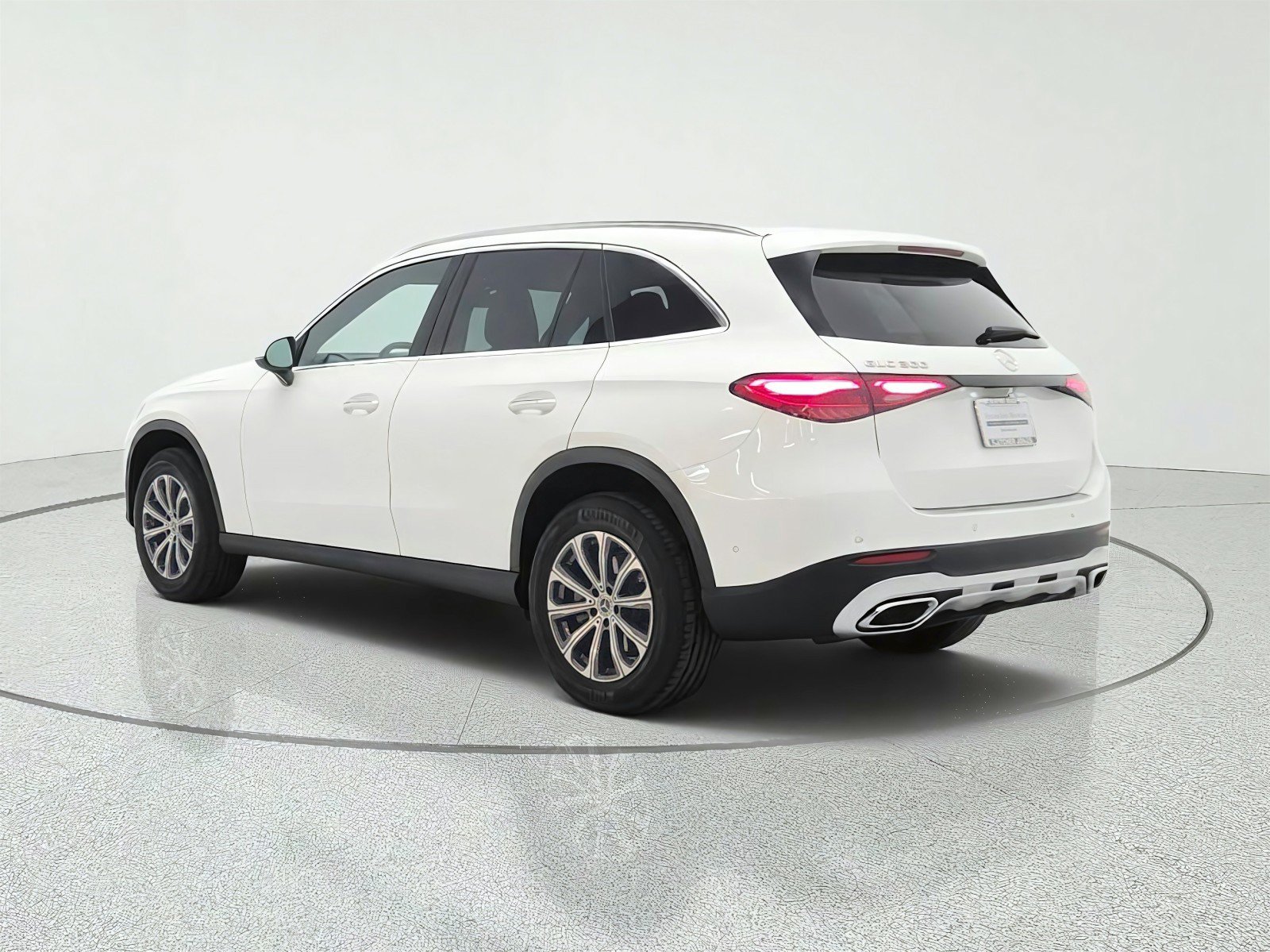 Used 2026 Mercedes-Benz GLC 300 image 7