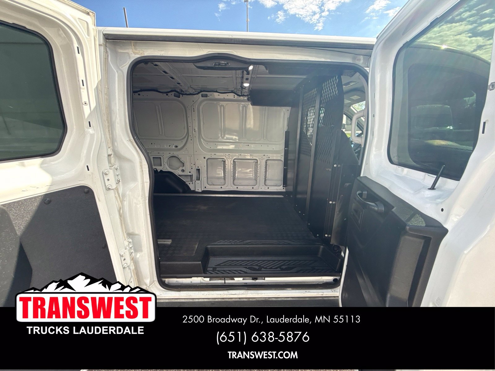 Used 2019 Ford Transit 250 130 Low Roof w/ Exterior Upgrade Package RWD image 10