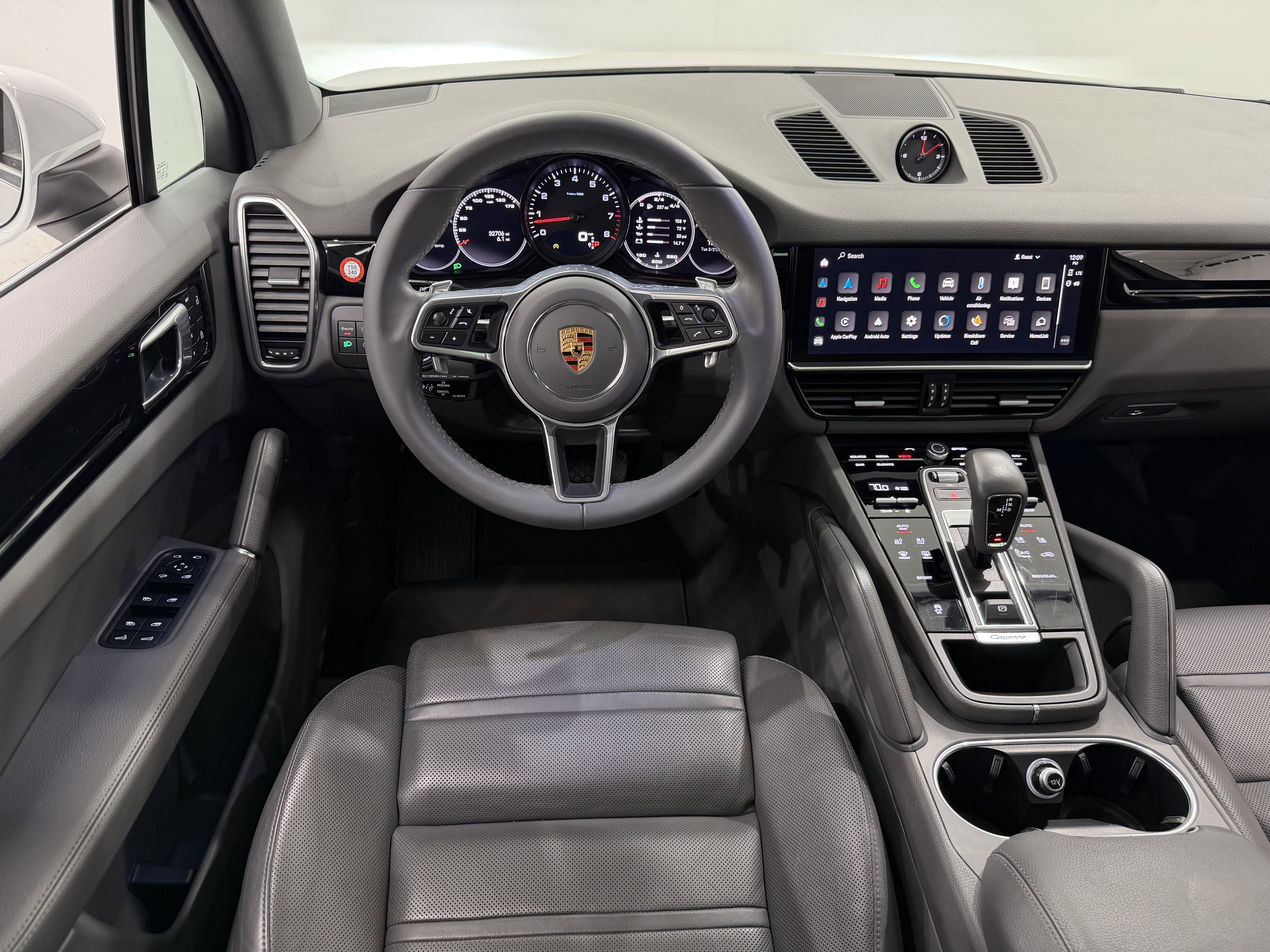 Certified 2023 Porsche Cayenne image 26