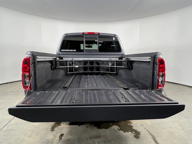 Used 2020 Nissan Frontier SV image 11