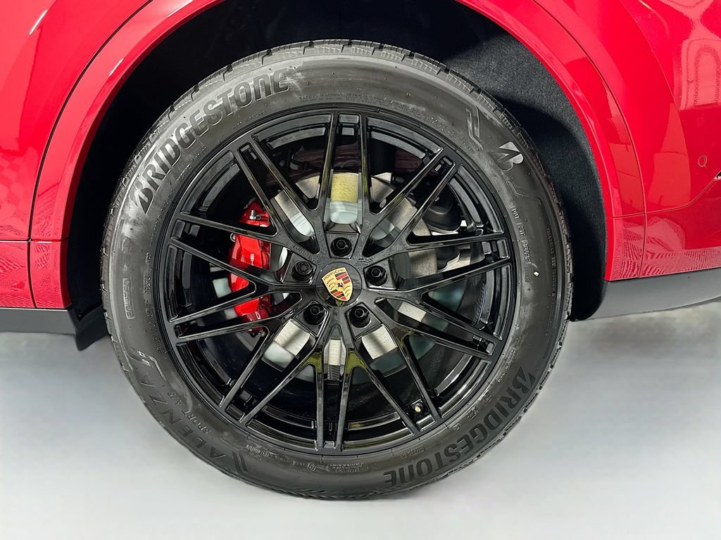New 2026 Porsche Cayenne S AWD/4WD image 32