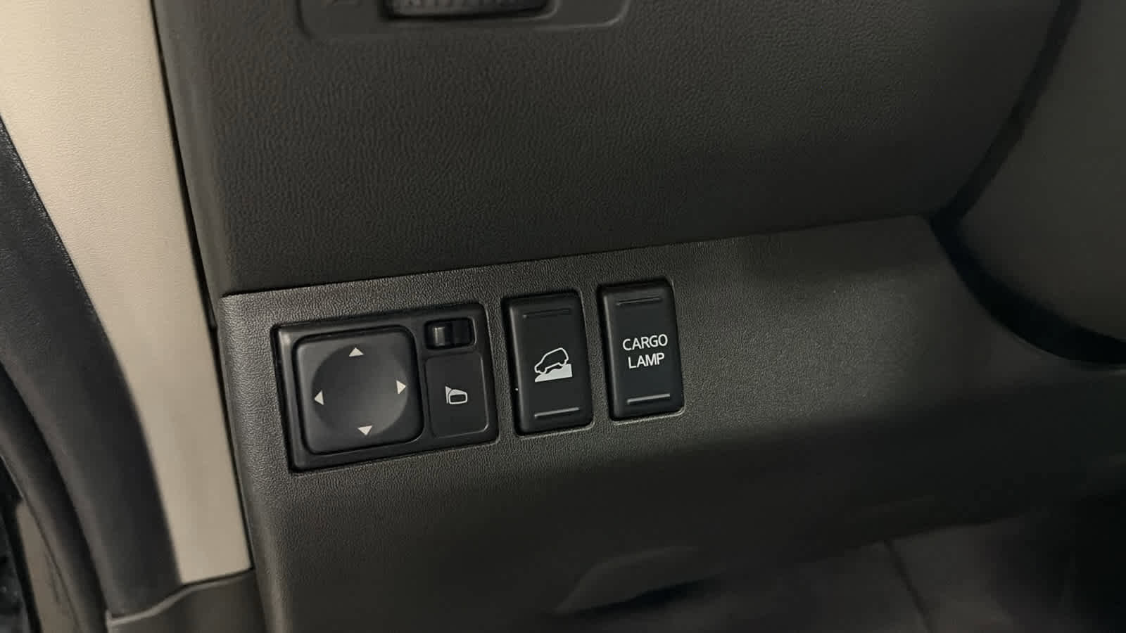 Used 2020 Nissan Frontier PRO-4X image 9