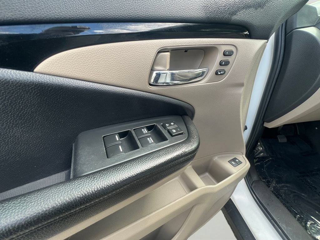 Used 2021 Honda Pilot Elite image 2