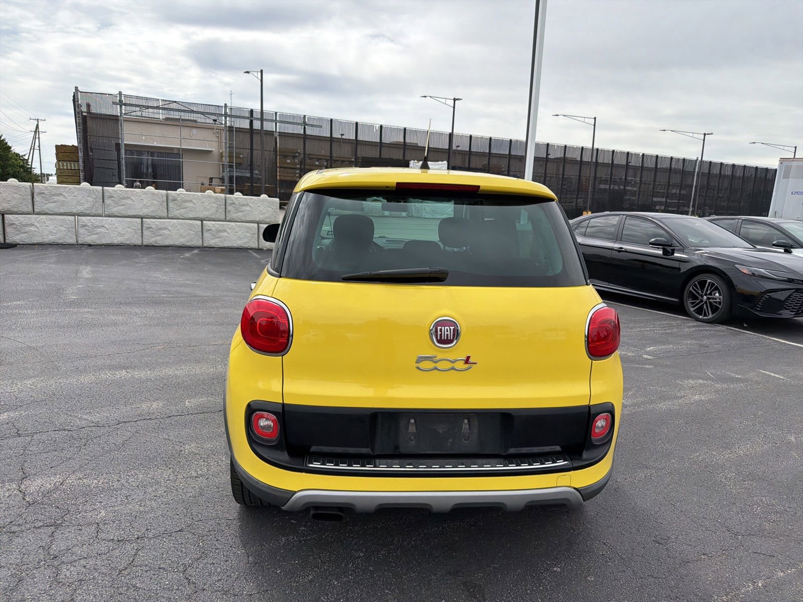 Used 2017 FIAT 500L Trekking FWD image 5