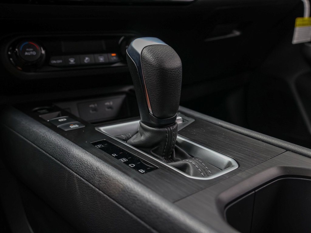 New 2026 Nissan Kicks SV FWD image 31