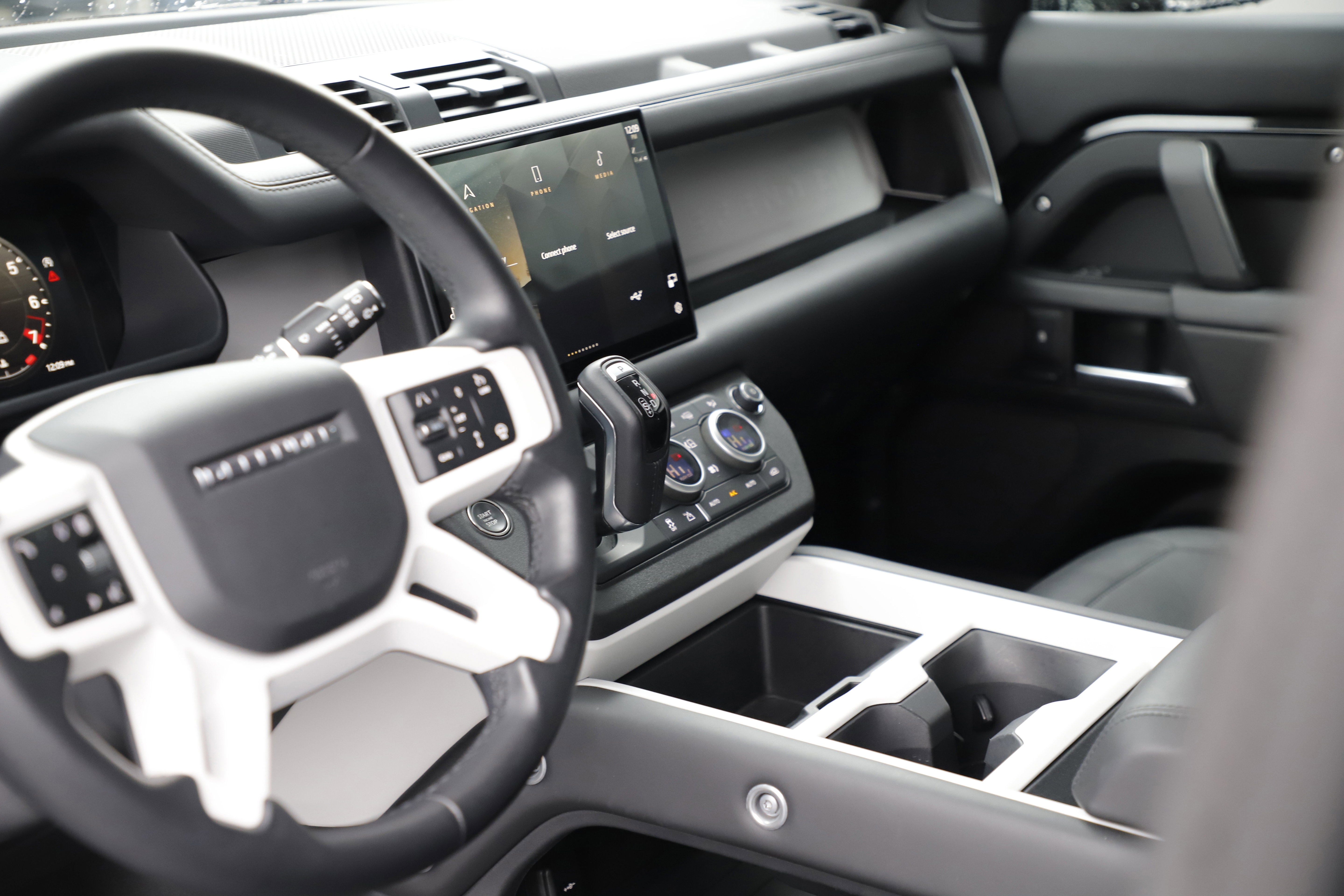 Certified 2025 Land Rover Defender 110 S image 20