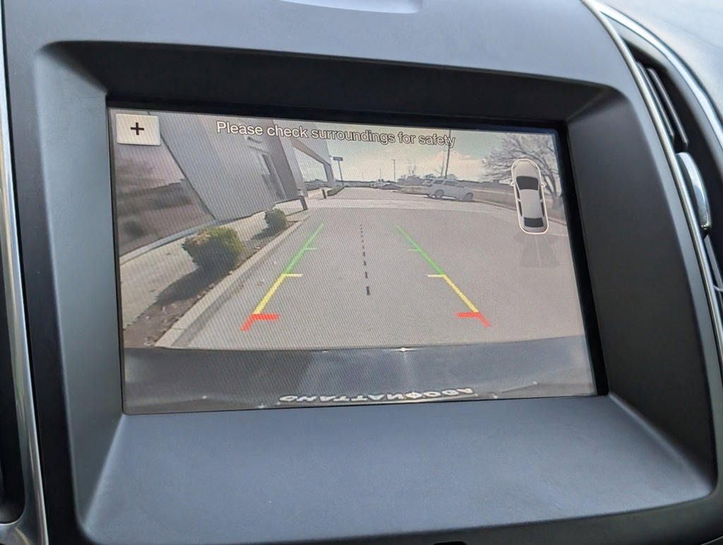 Used 2017 Ford Edge Titanium w/ Technology Package image 16